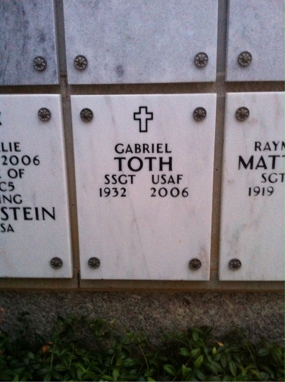 Gabriel Toth