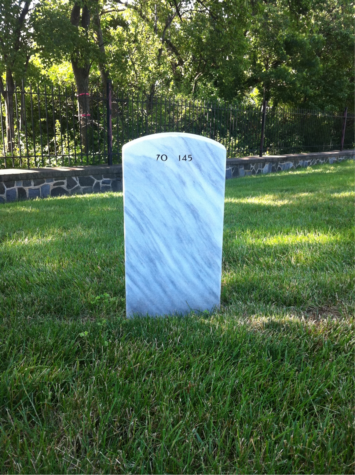Back of headstone — Robert Gendreau