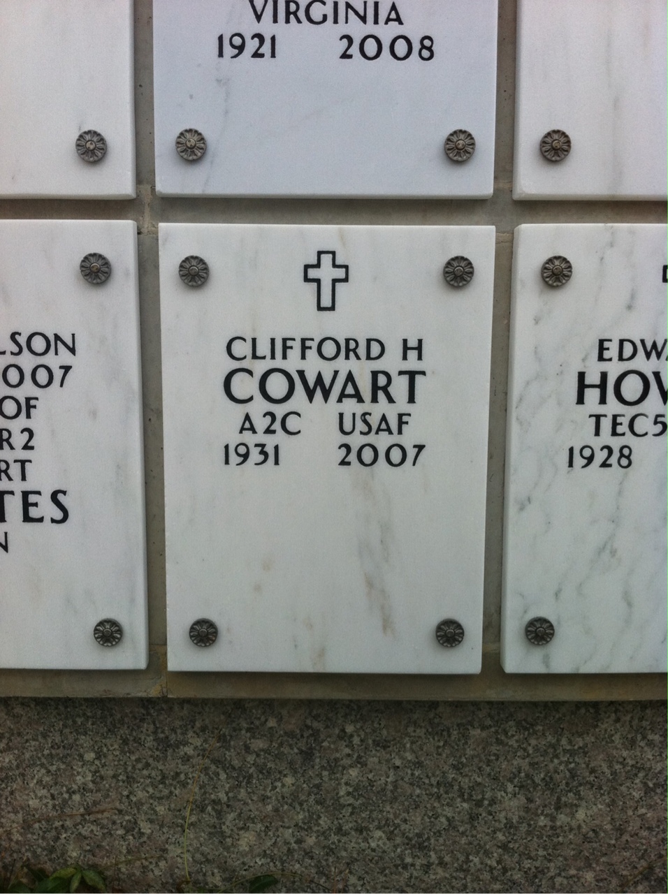 Clifford Cowart