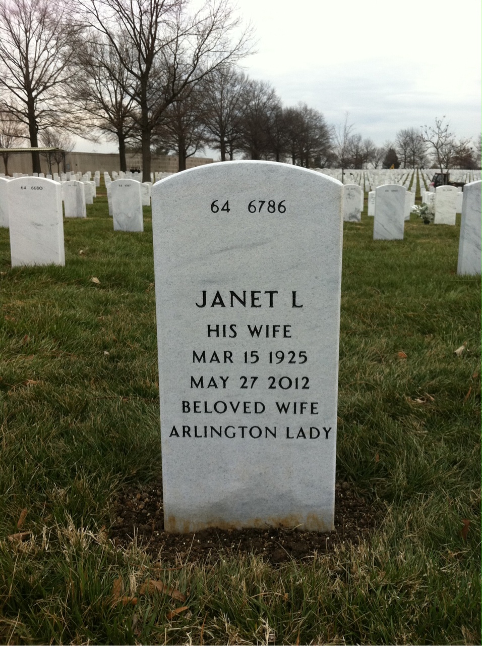 Back of headstone — Lester Bergum