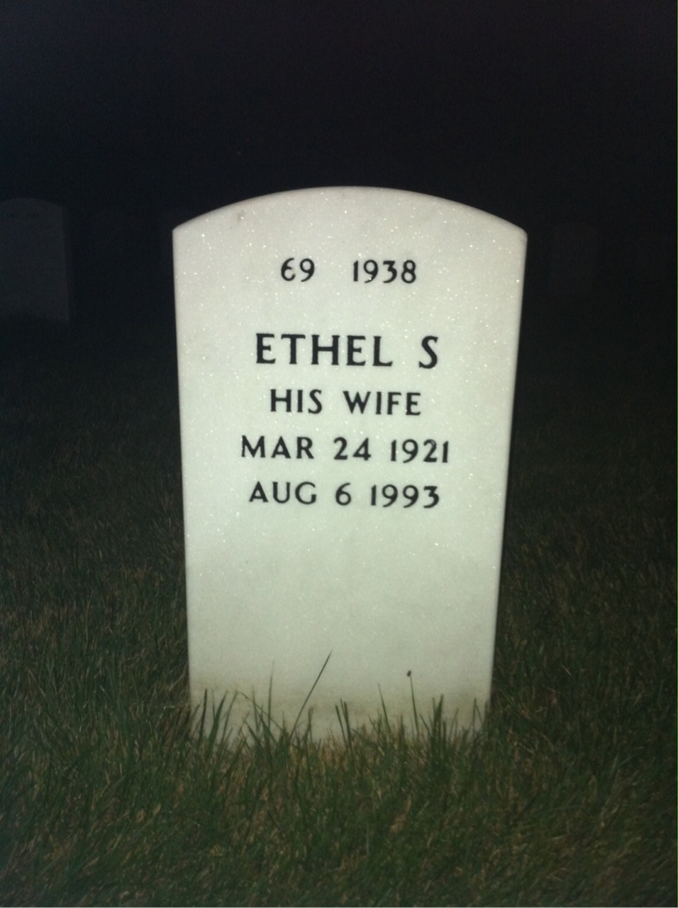 Back of headstone — Kenneth Duffey