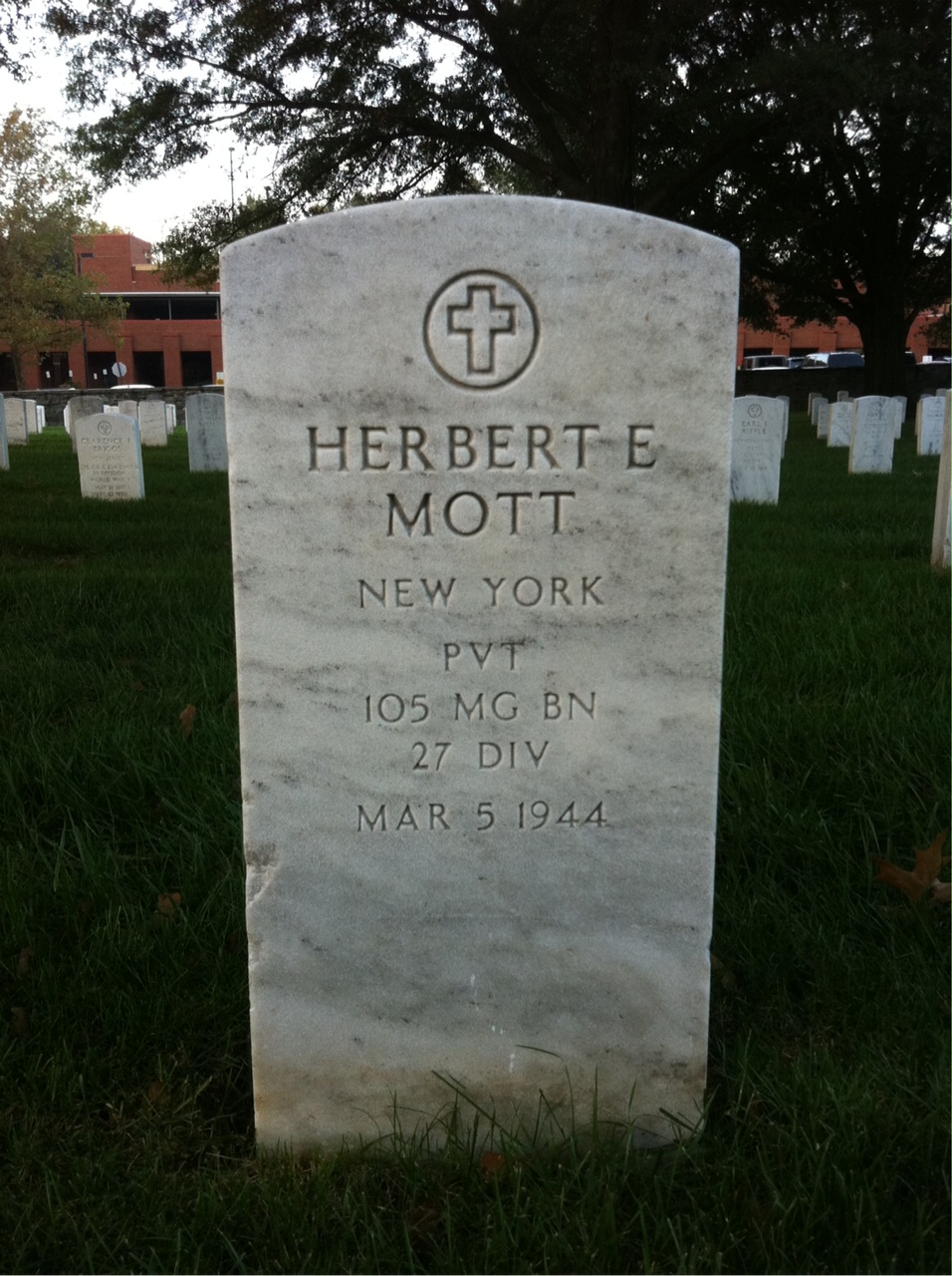 Herbert Mott