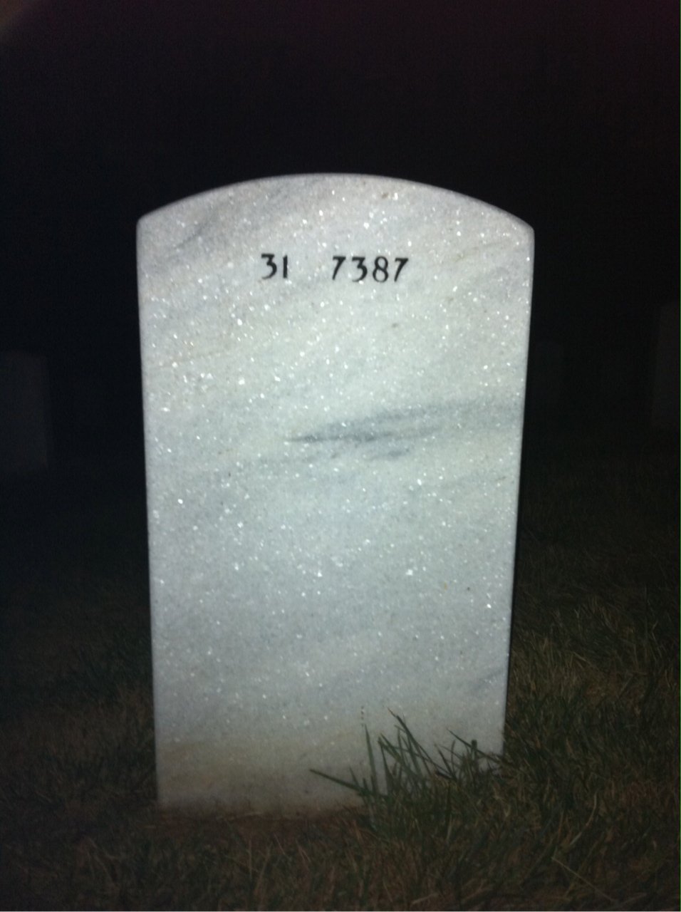 Back of headstone — Doris Morina