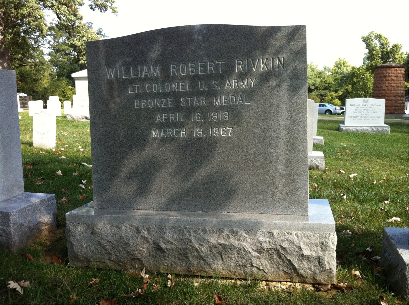 William R Rivkin