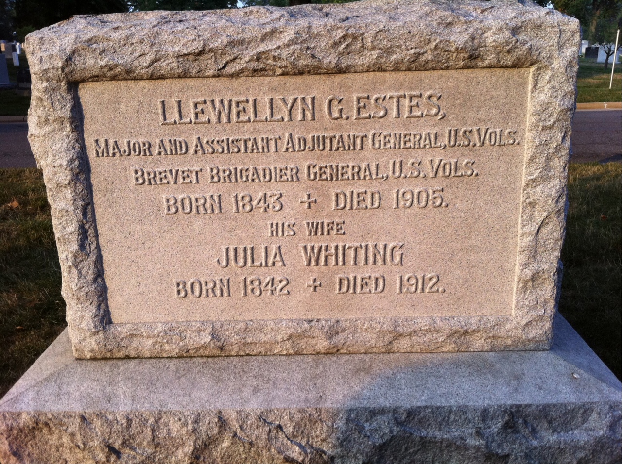 Headstone of Lewellyn G. Estes