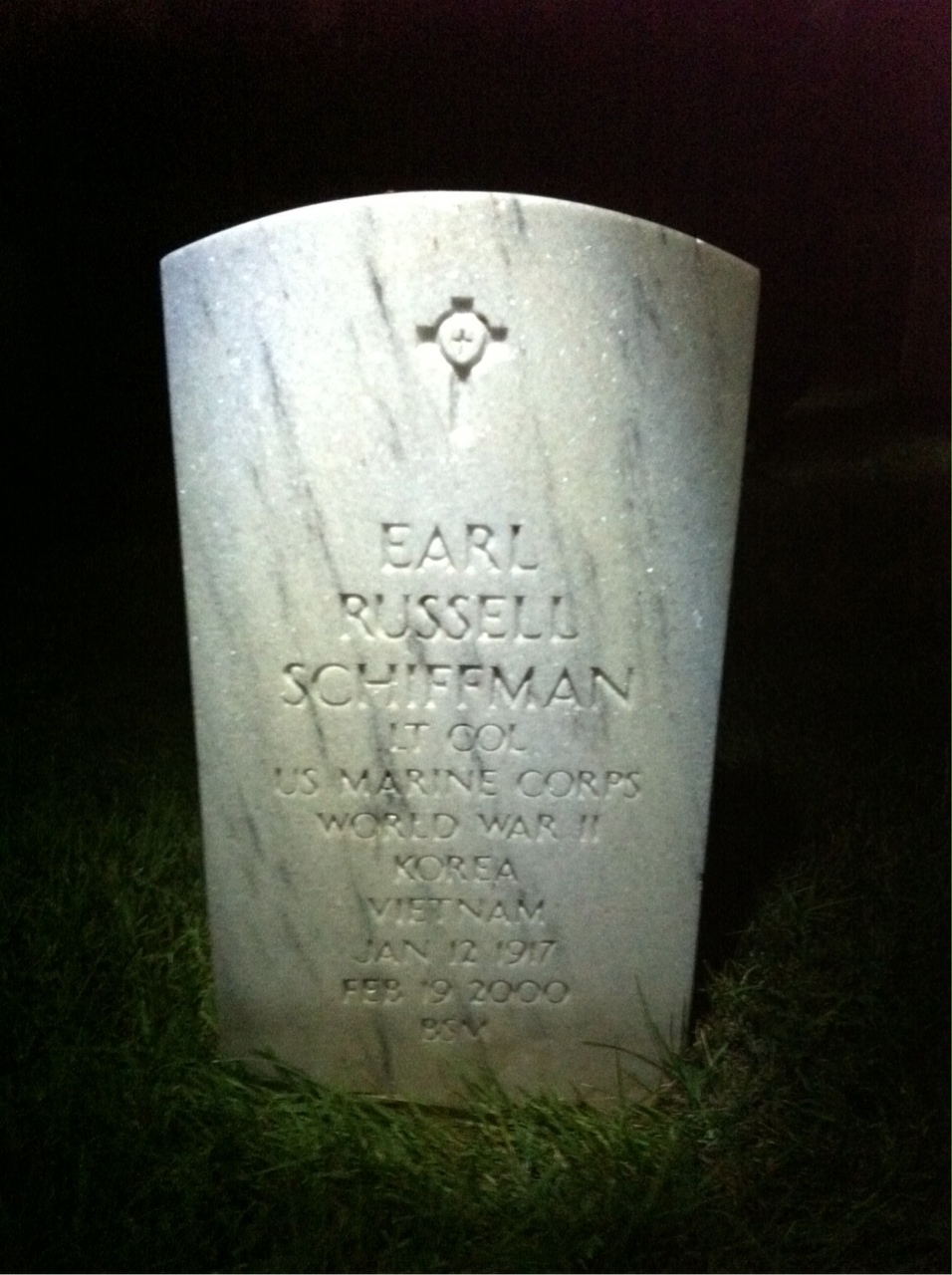 Earl Schiffman