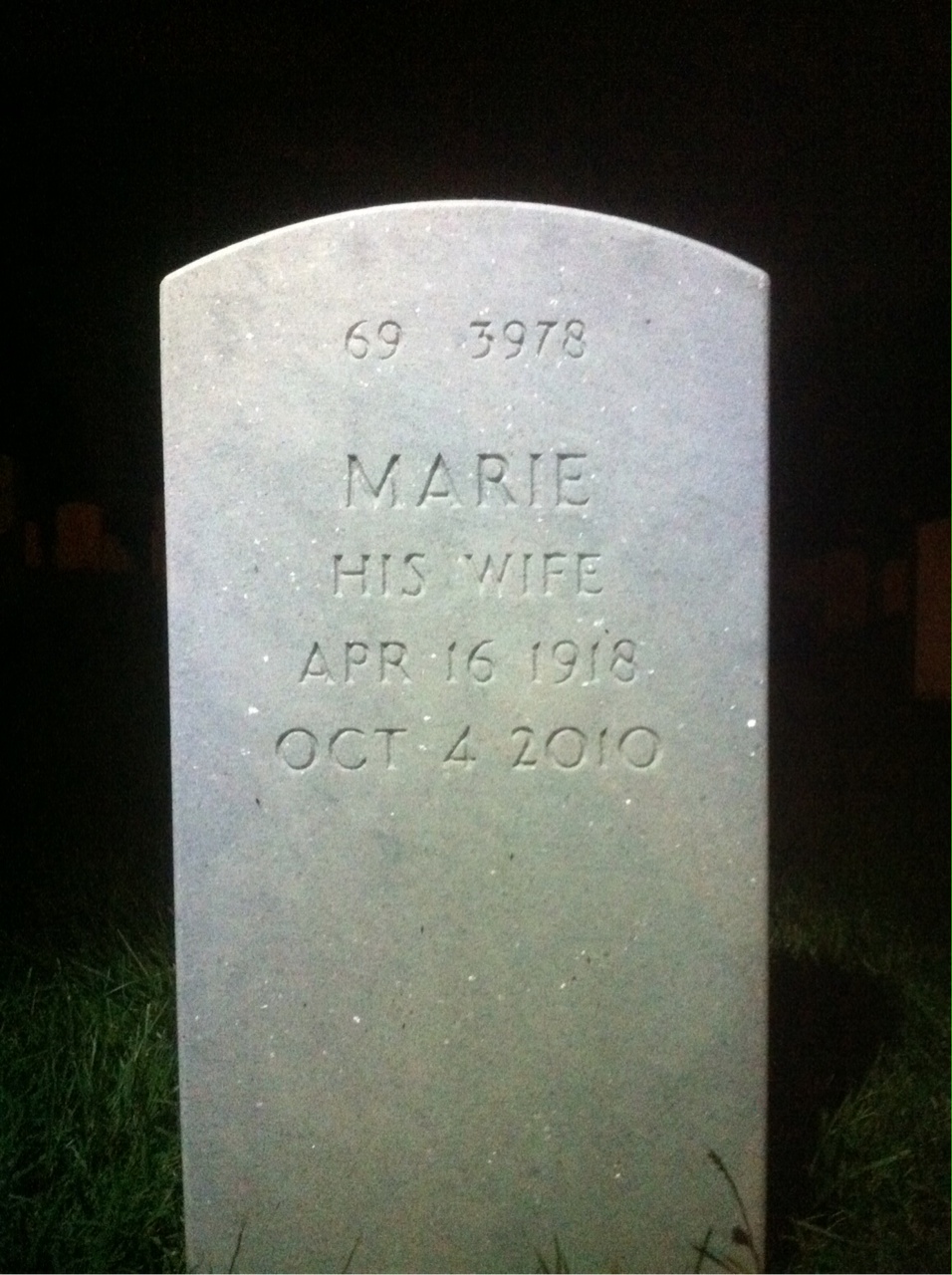 Back of headstone — Mario Pariante