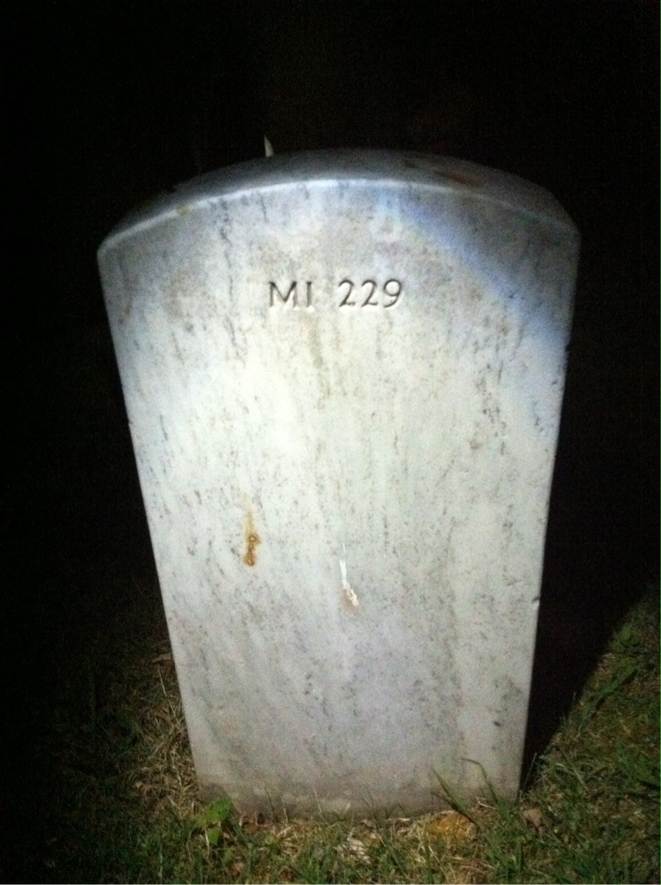 Back of headstone — Raymond Murray