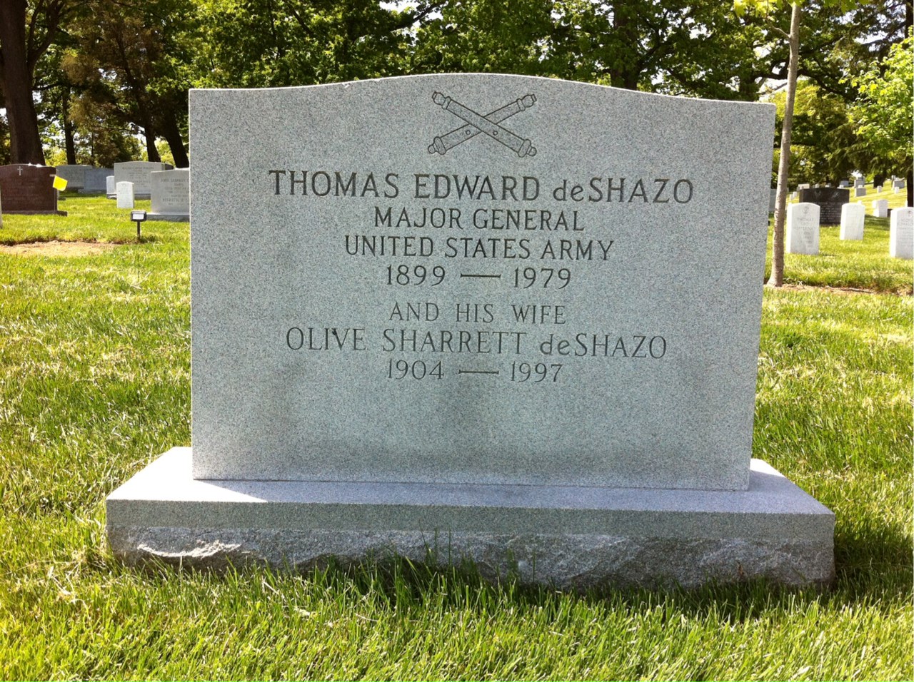 Thomas E Deshazo