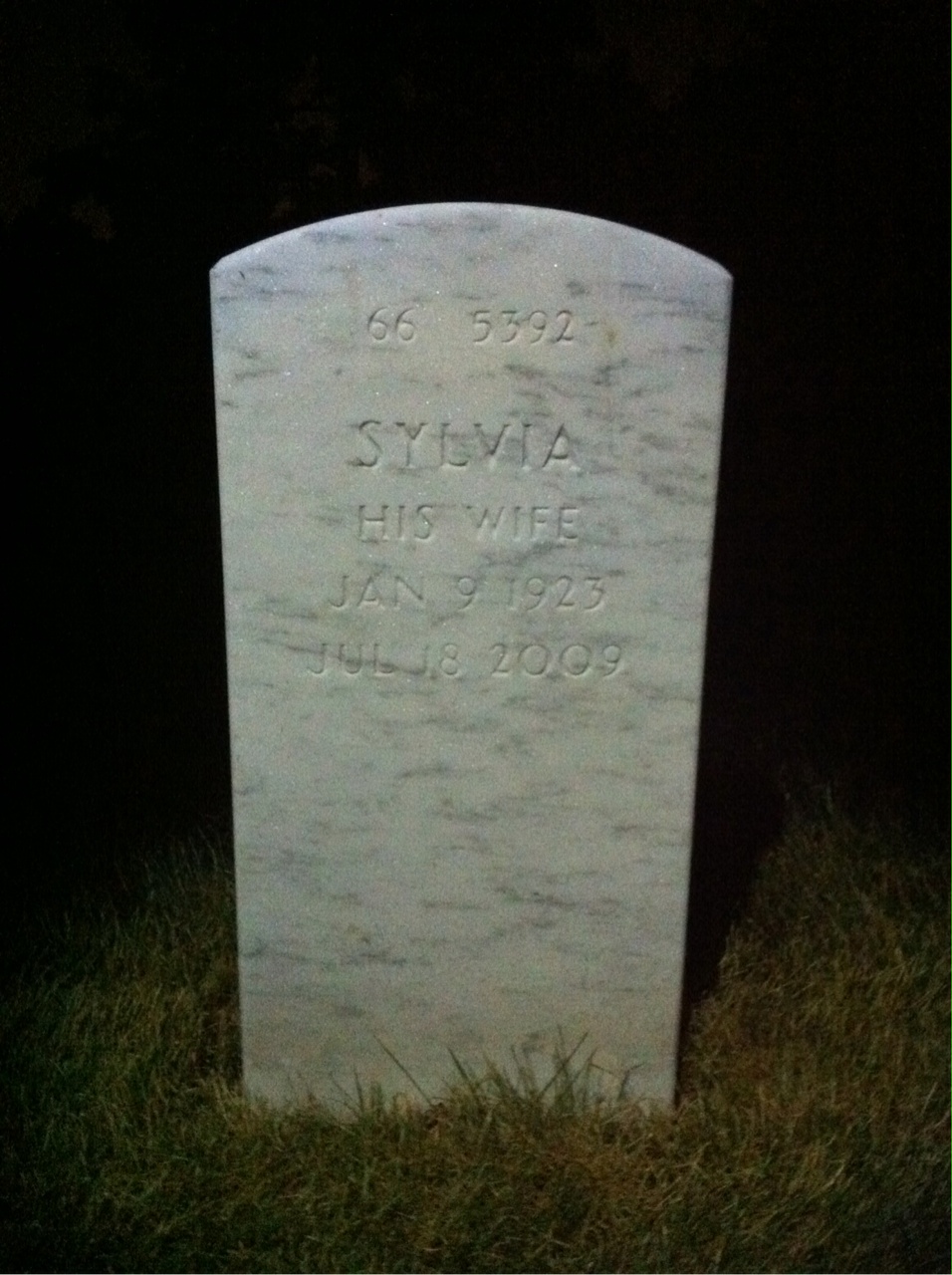 Back of headstone — Kenneth Davey