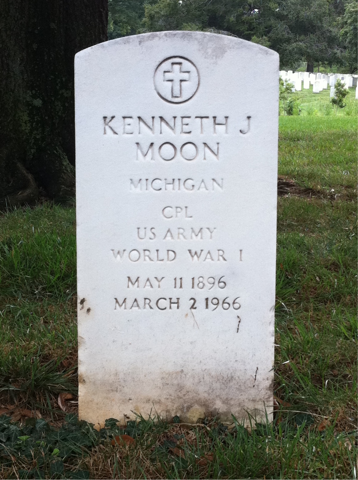 Kenneth Moon