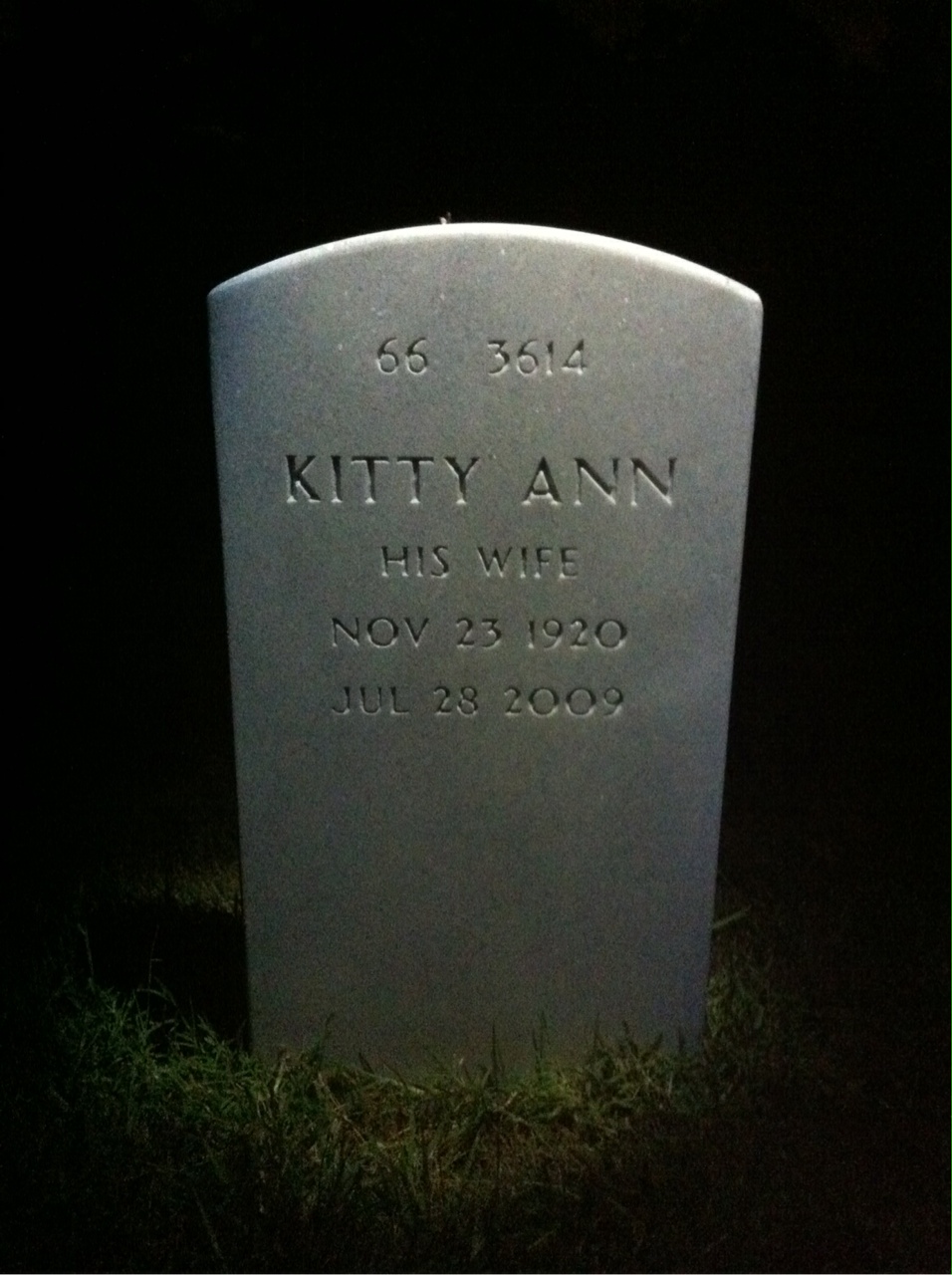 Back of headstone — Merle Hite