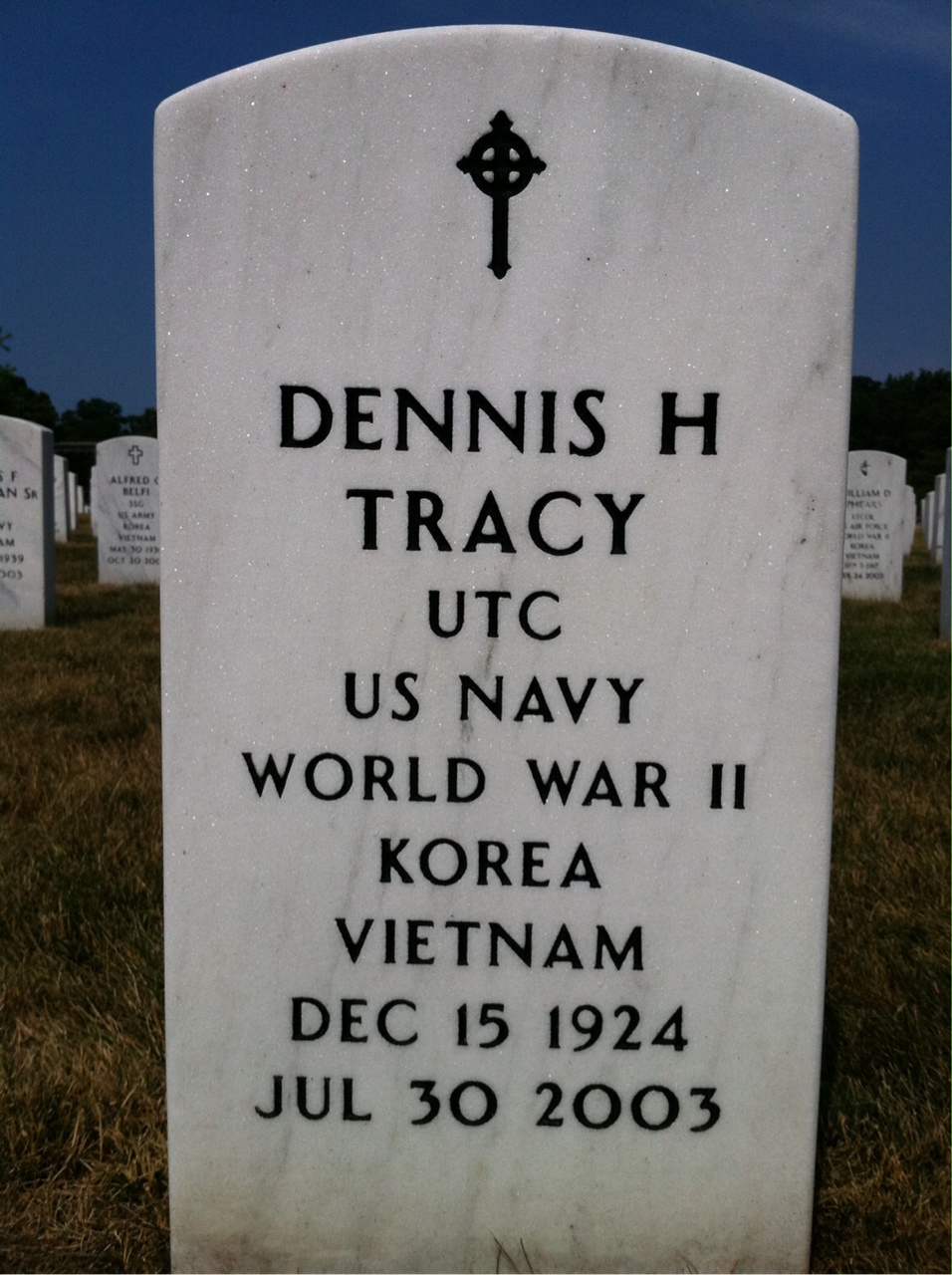 Dennis Tracy
