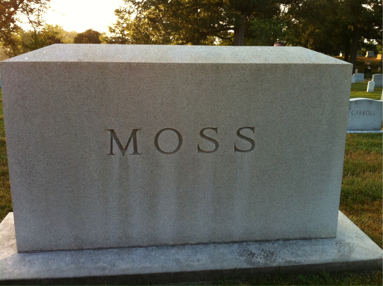 Back of headstone — Reta Moss