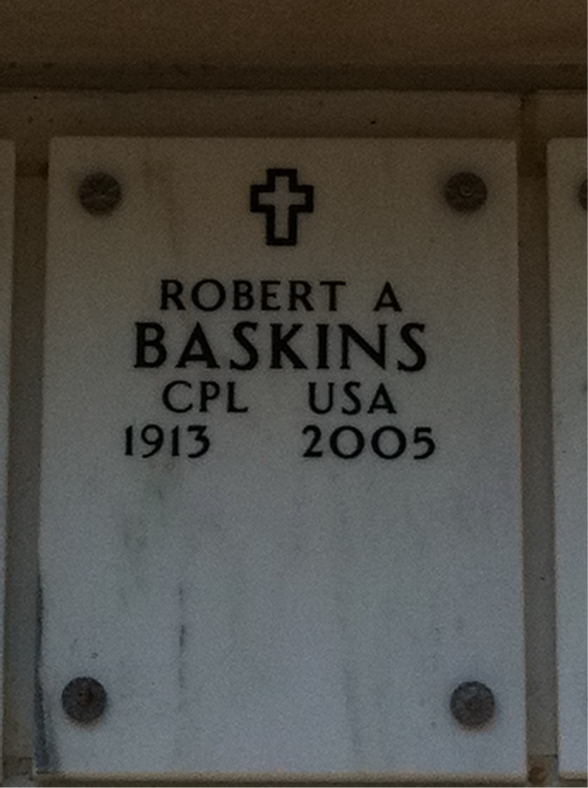Robert Baskins