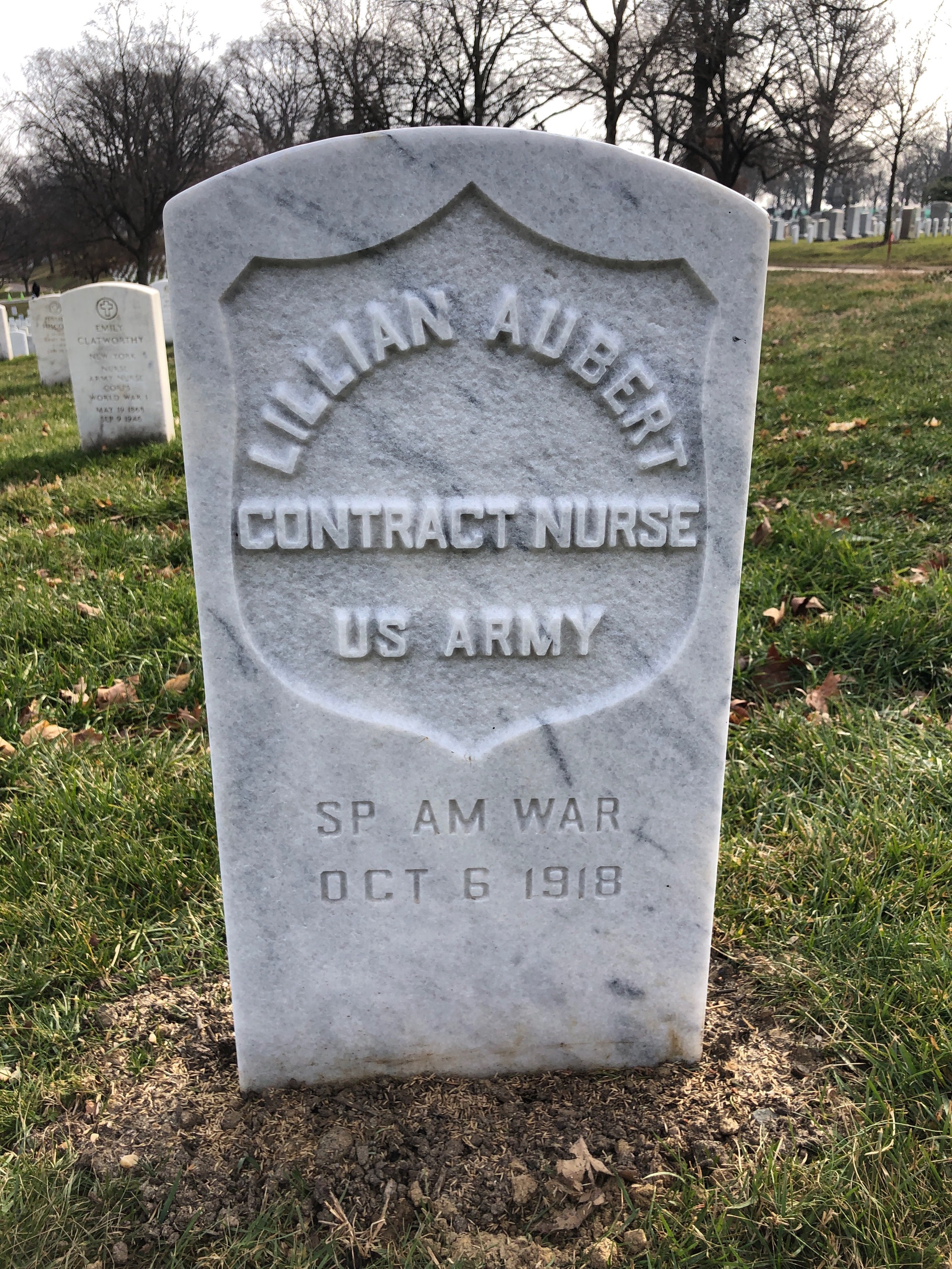 Lillian Aubert