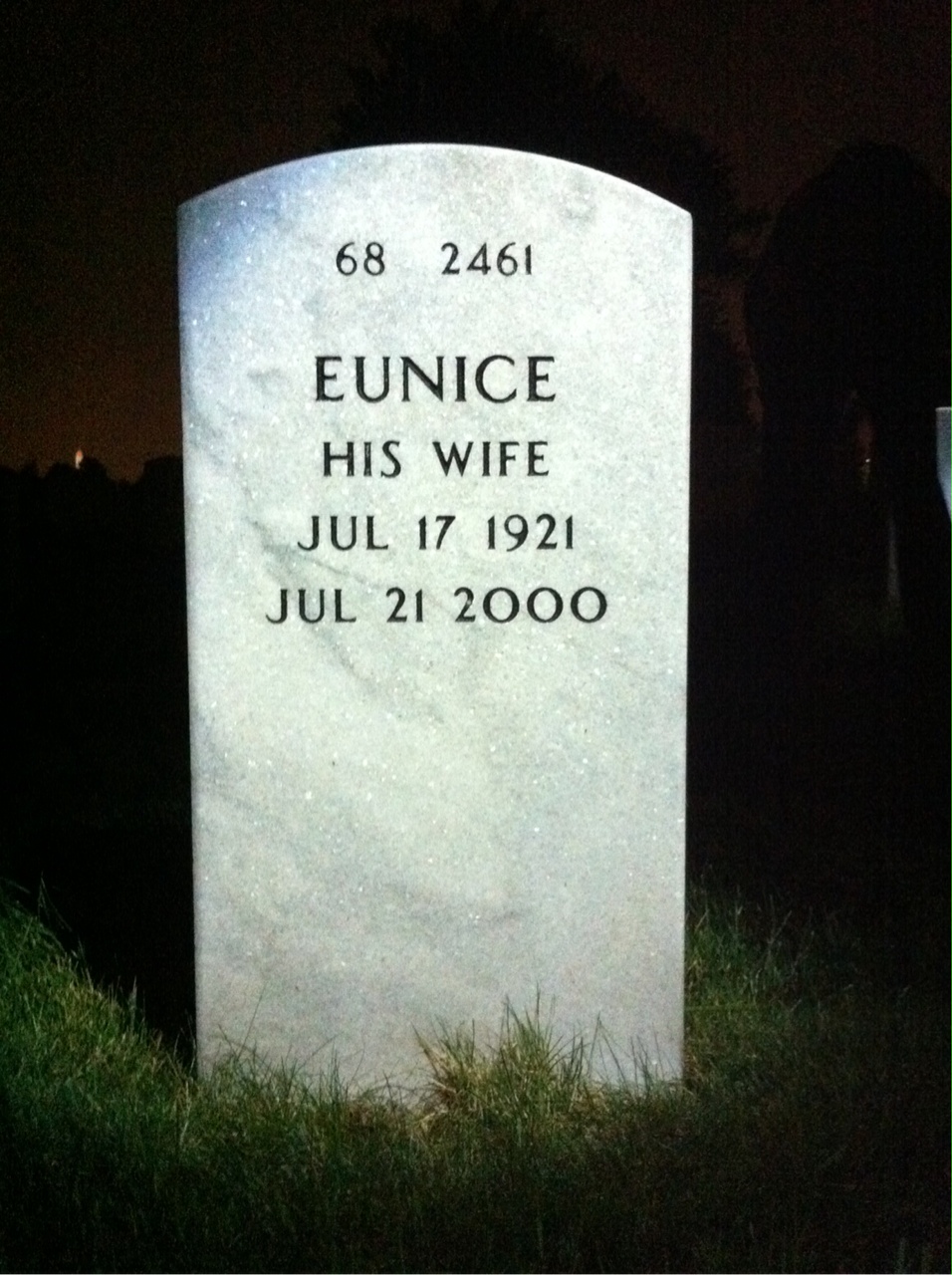 Back of headstone — Wilfred Holsberg