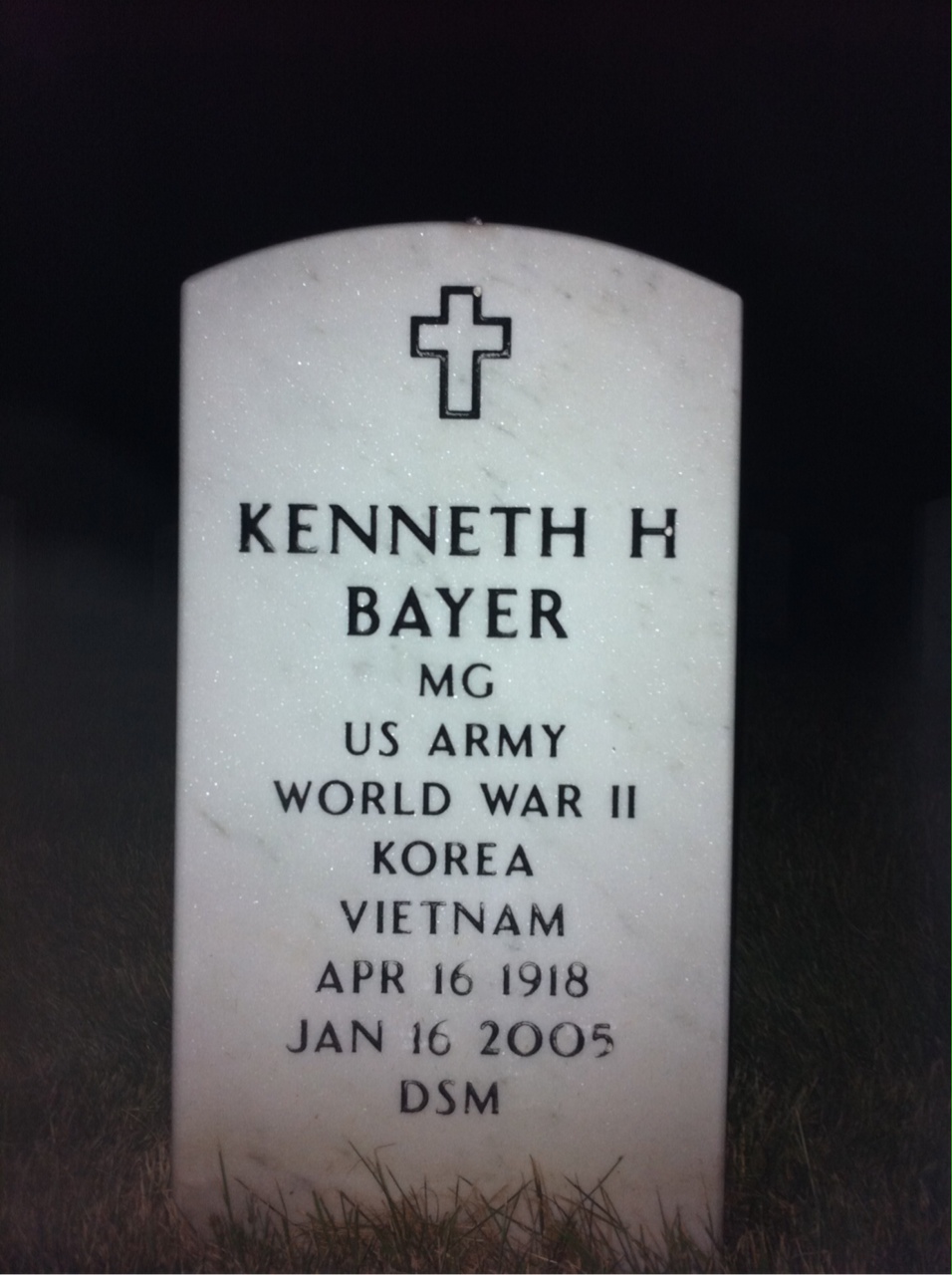 Kenneth Bayer
