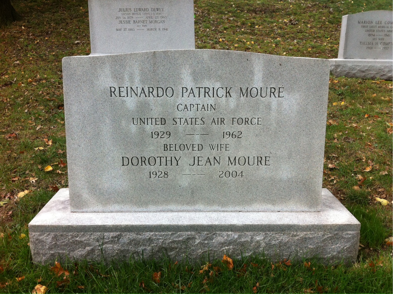 Reinardo Moure'