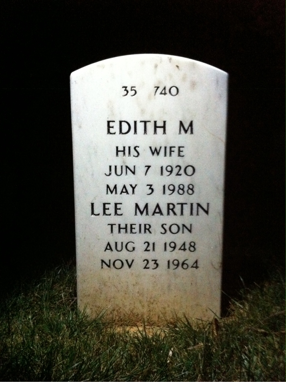 Back of headstone — Dow Evelyn