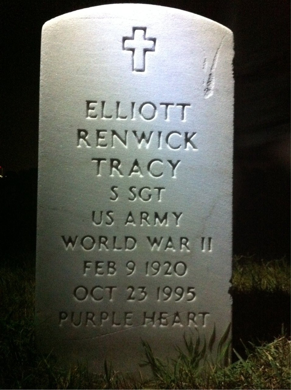 Elliott Tracy
