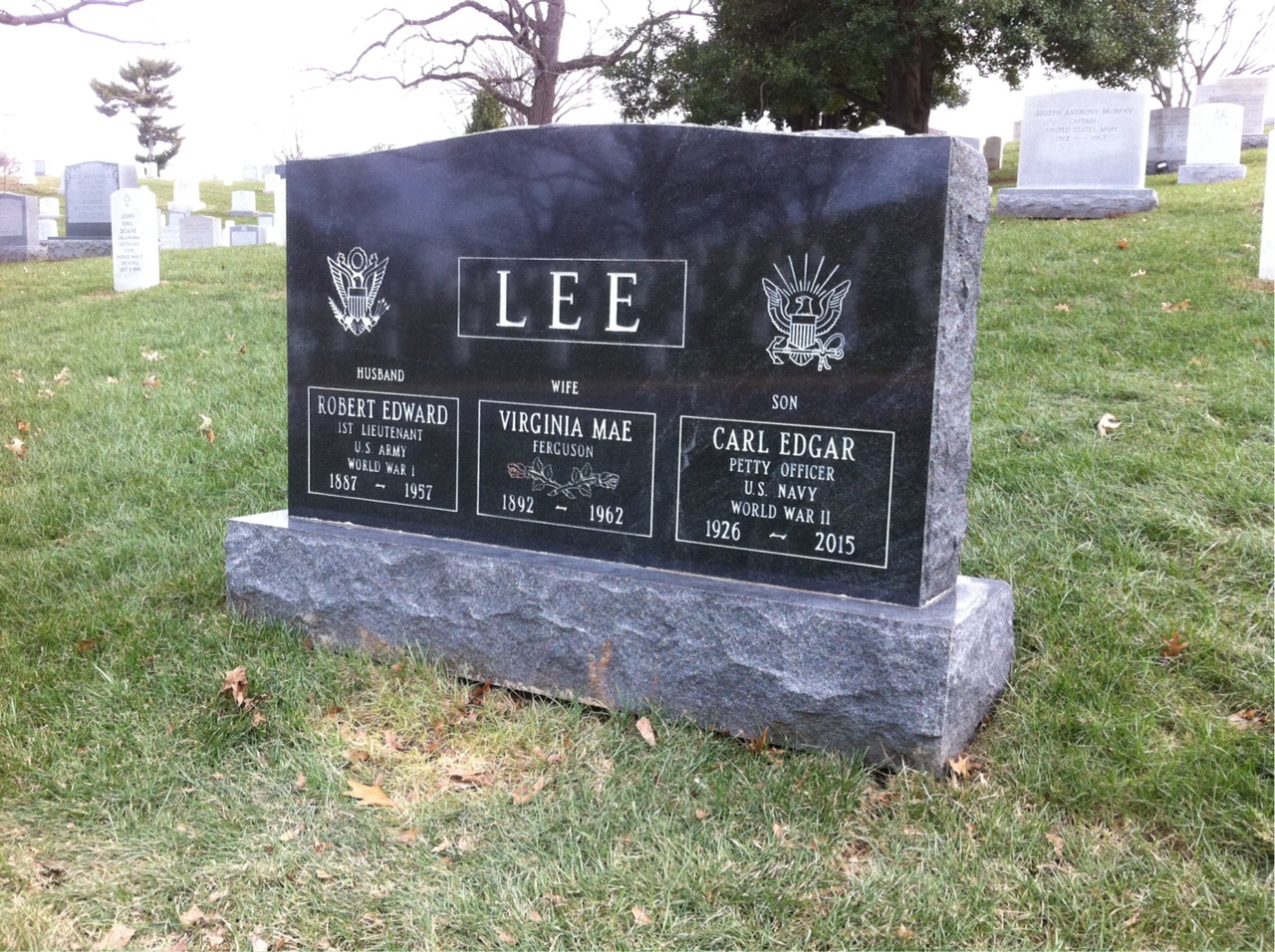 Robert D Lee