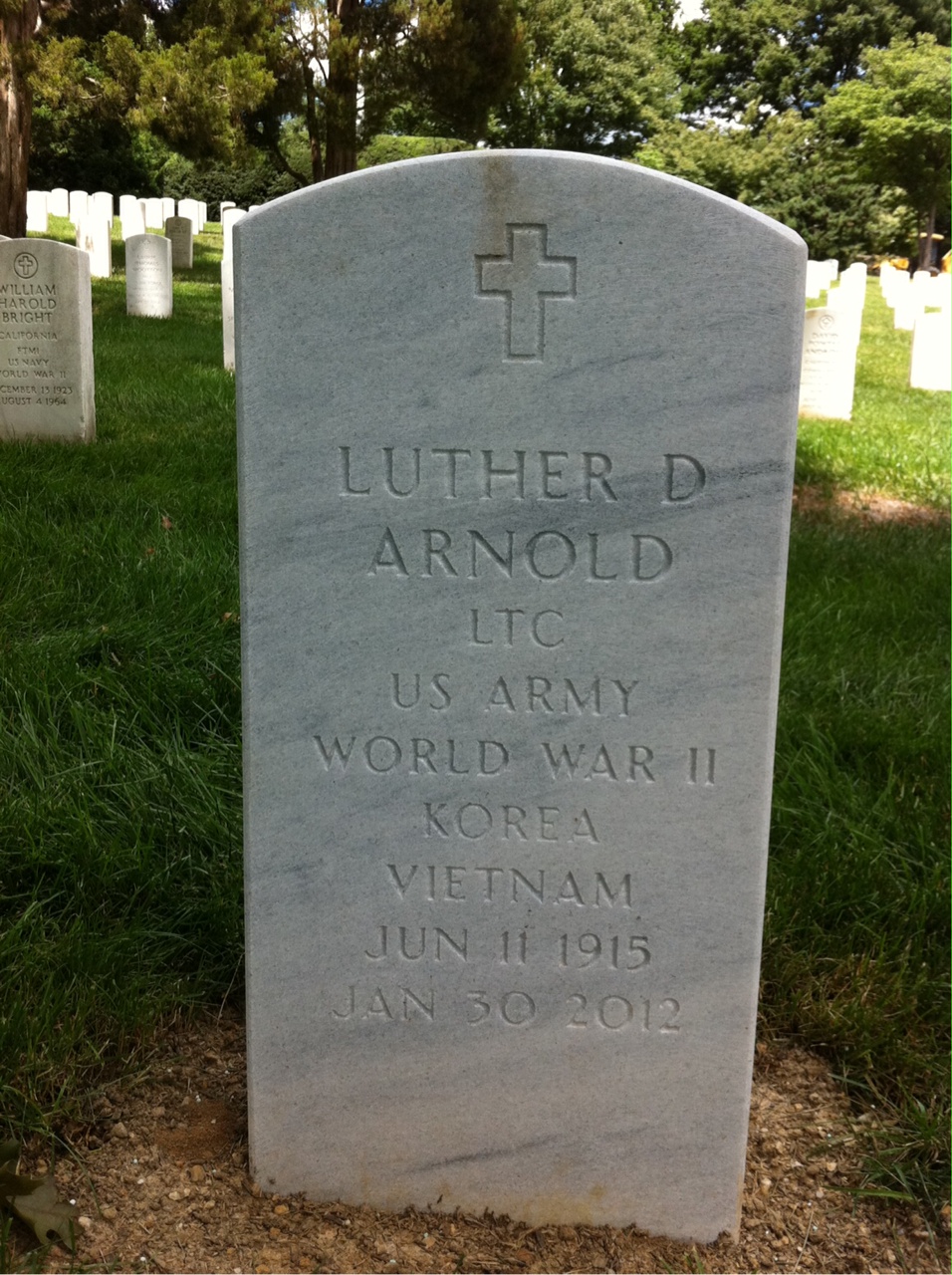 Luther Arnold