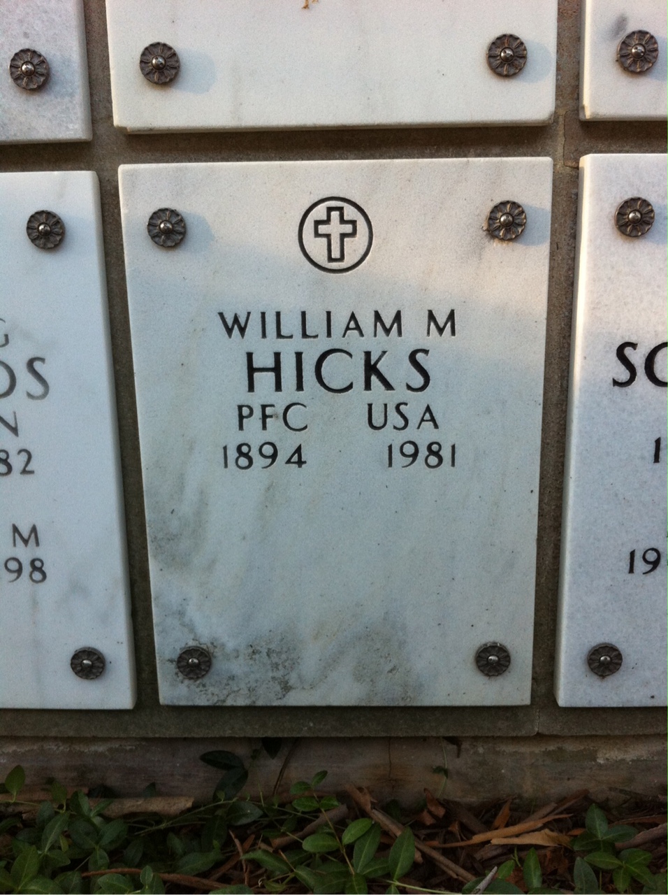William M Hicks