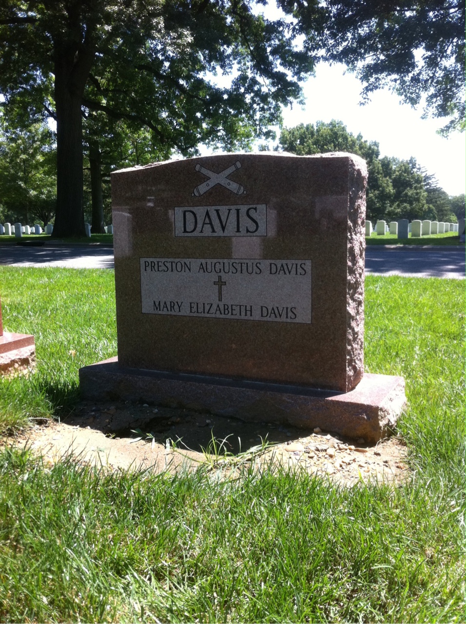 Back of headstone — Preston Davis