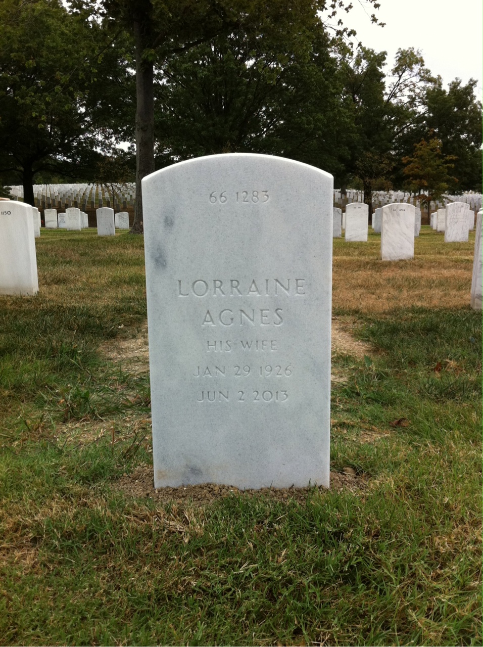 Back of headstone — Leland Anderson