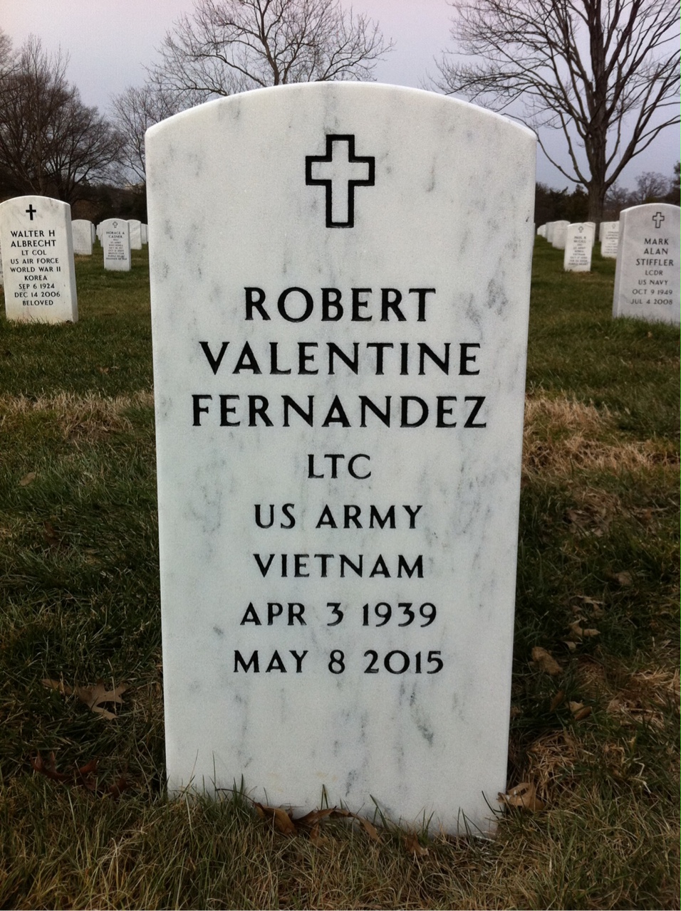 Robert Fernandez