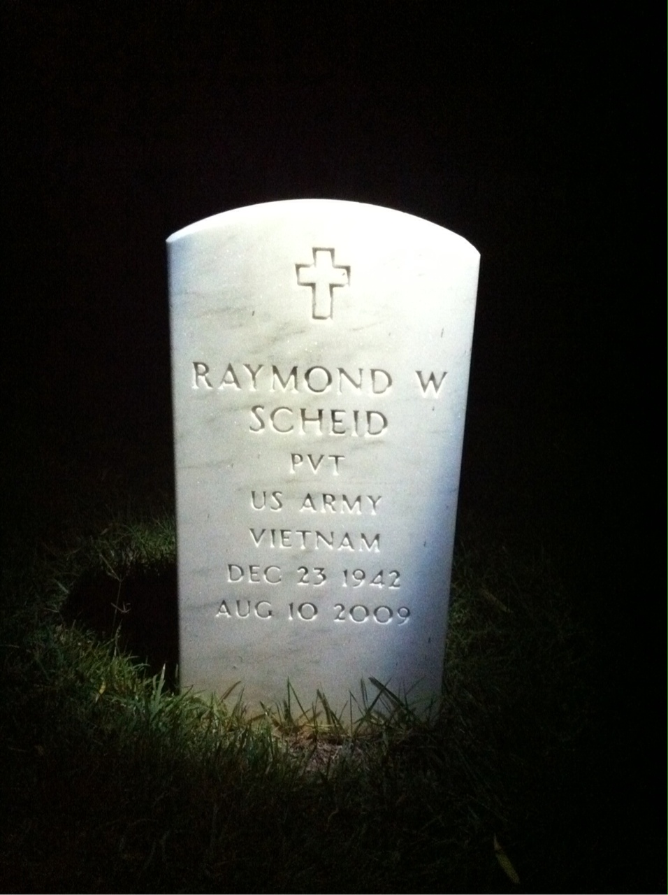 Raymond Scheid