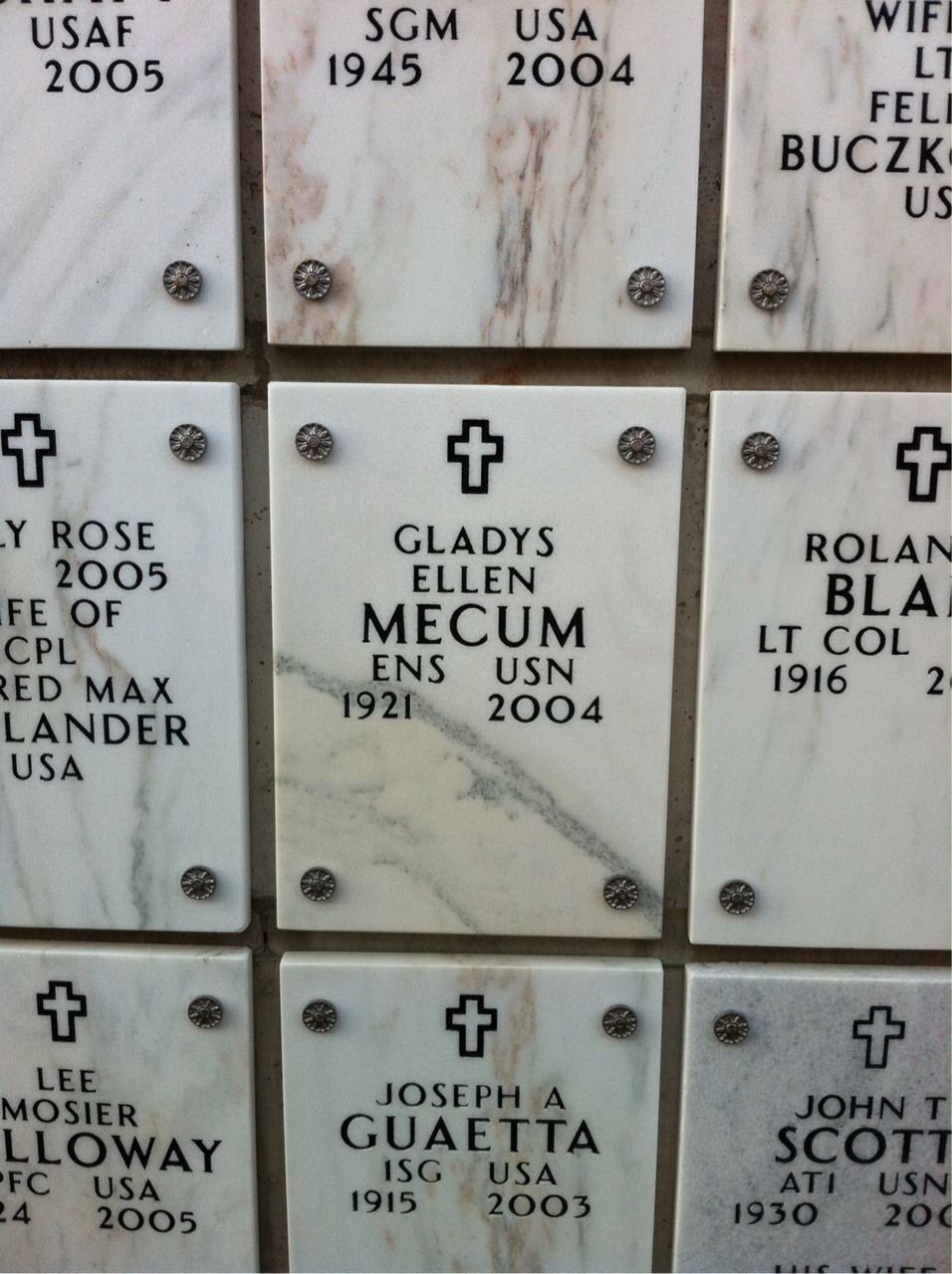 Gladys Mecum