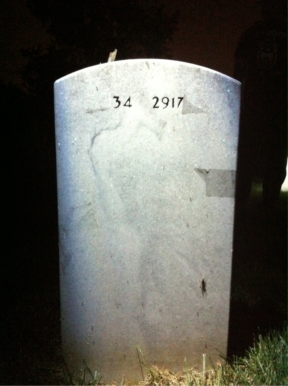Back of headstone — Leonel Cabrera