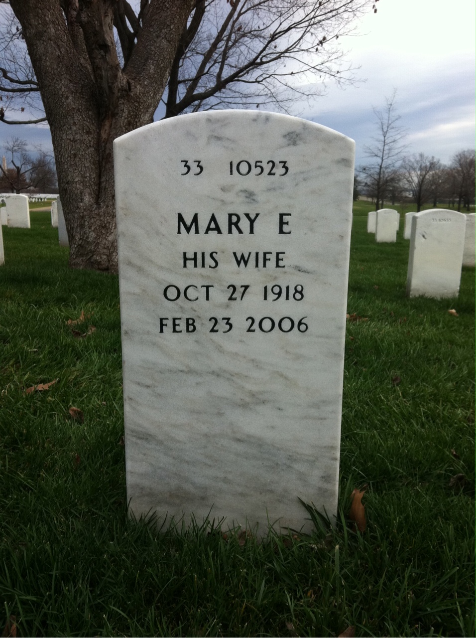Back of headstone — Lee Harden