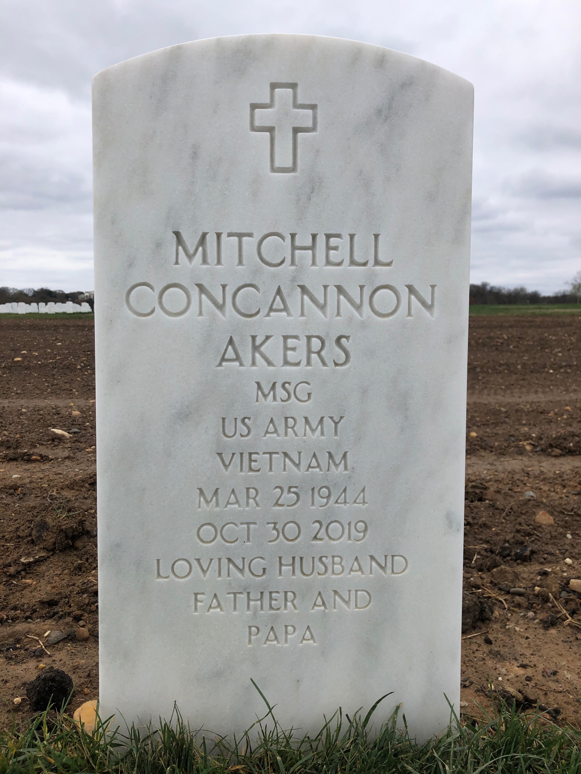 Mitchell Akers