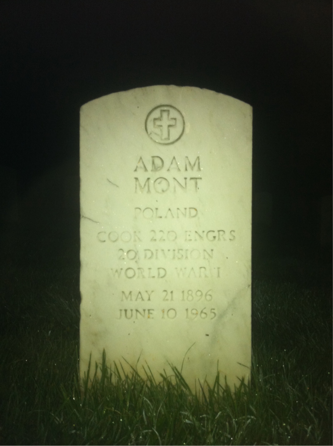 Adam Mont