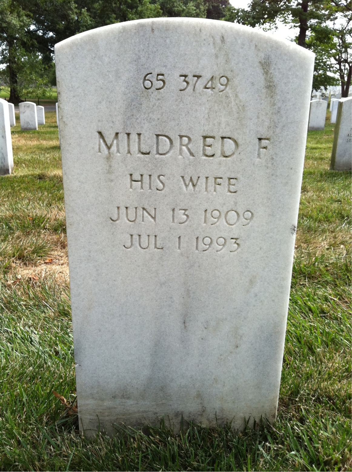 Back of headstone — Mildred Cummings