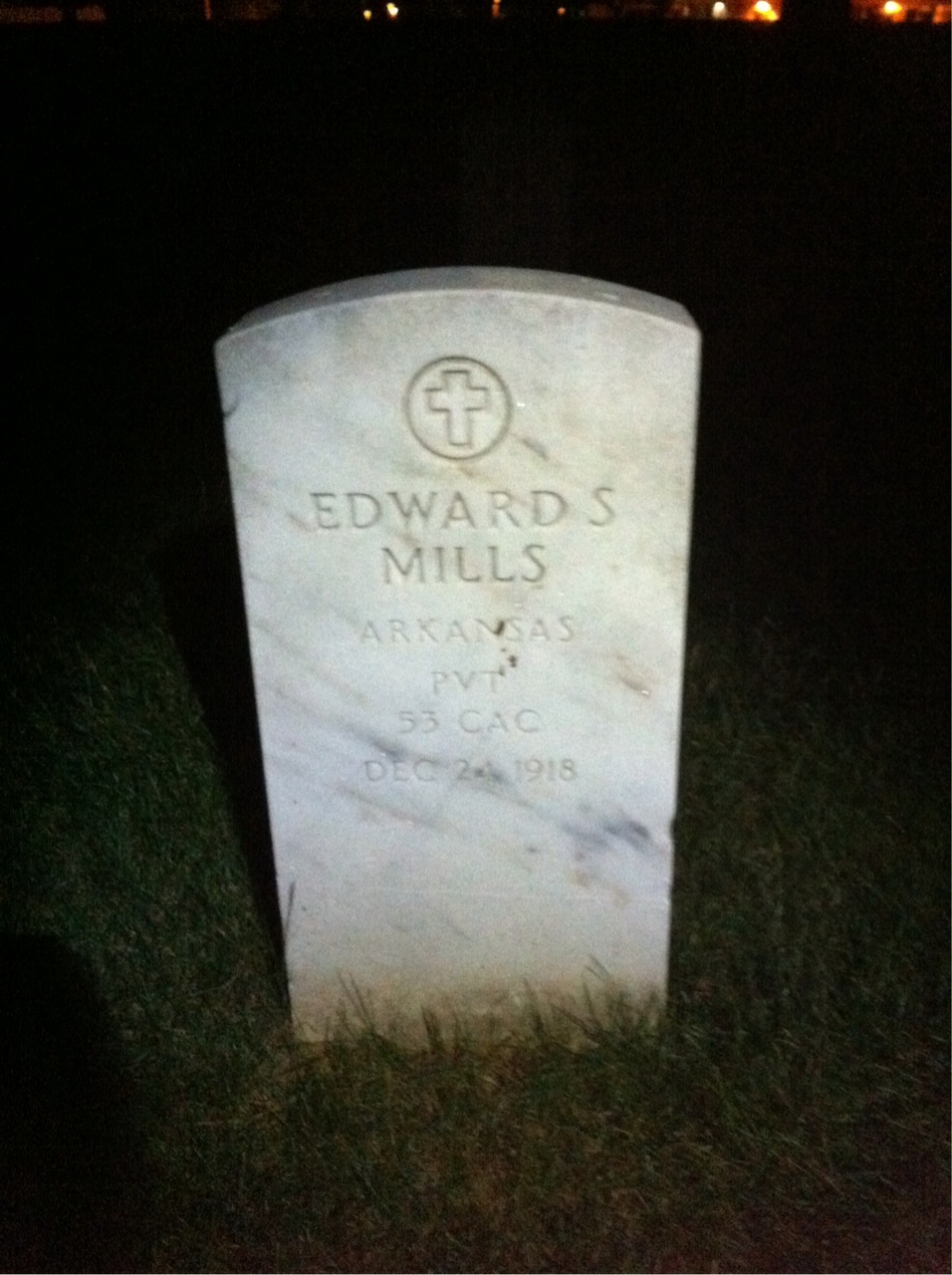 Edward Mills