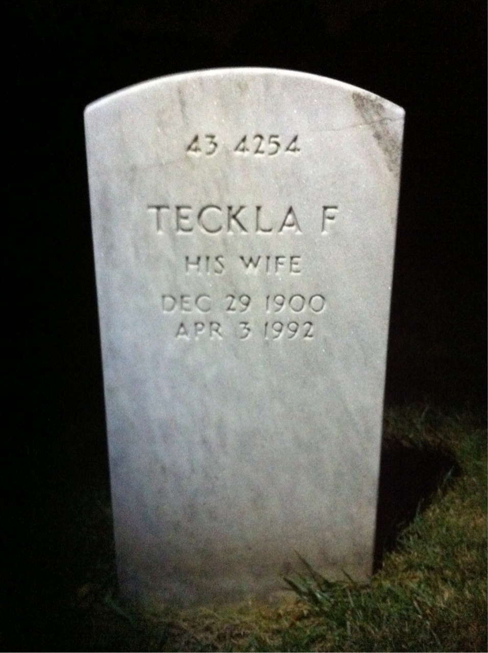 Back of headstone — Roy O Jackson