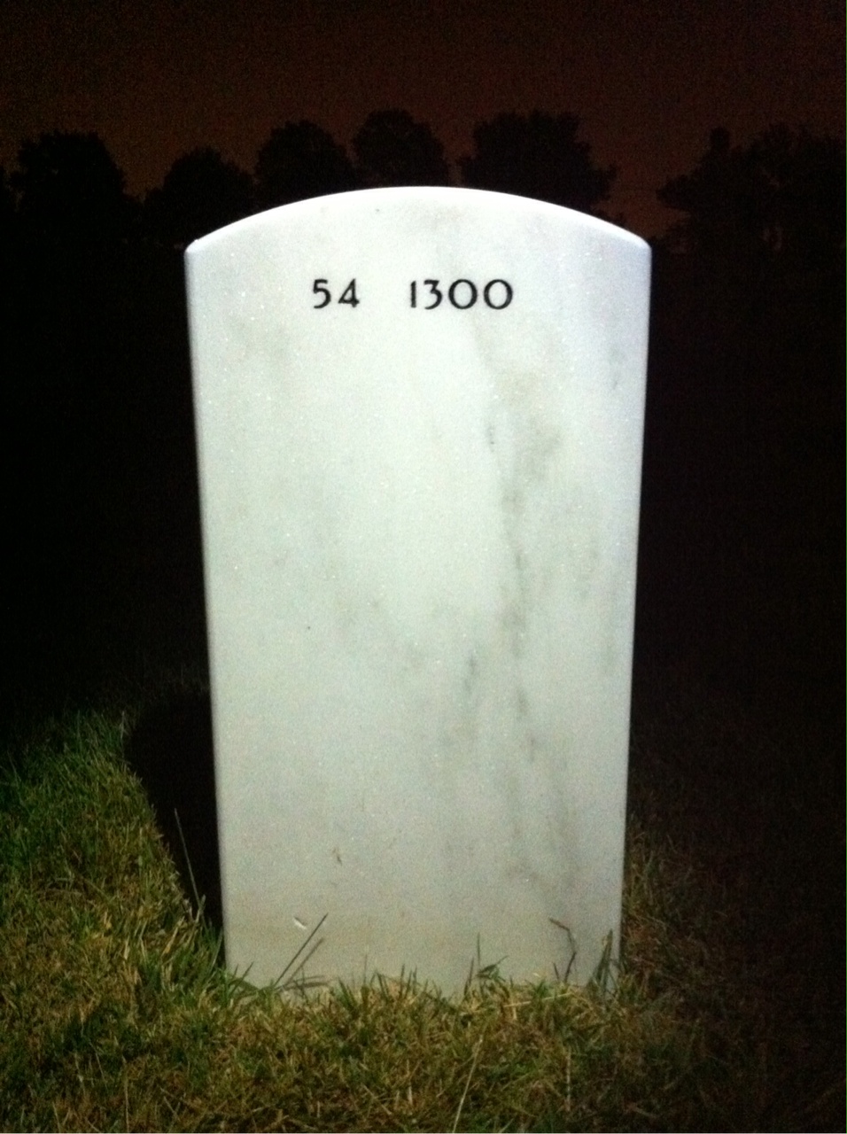 Back of headstone — Roberto Bowen