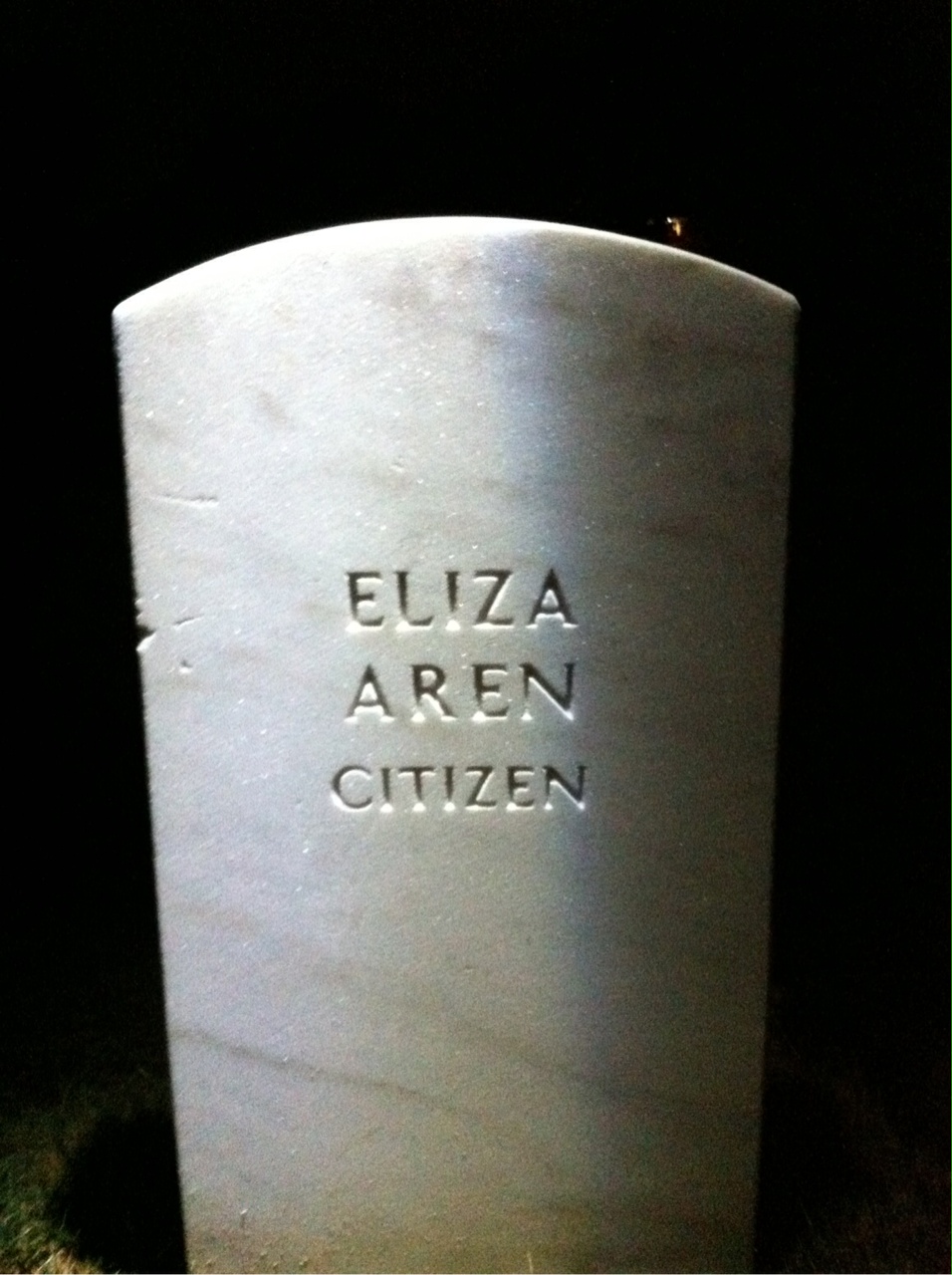 Eliza Aren
