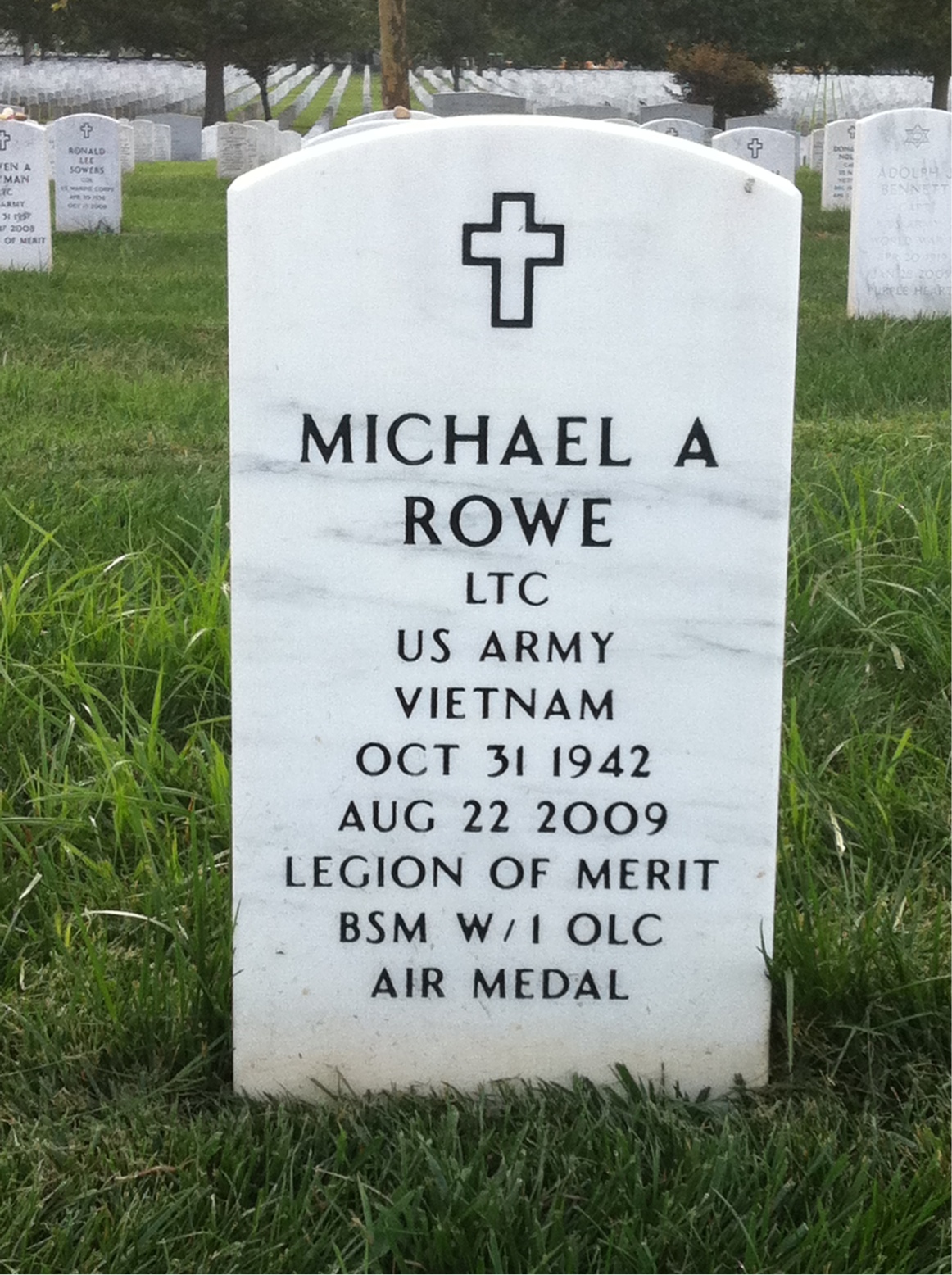 Michael Rowe
