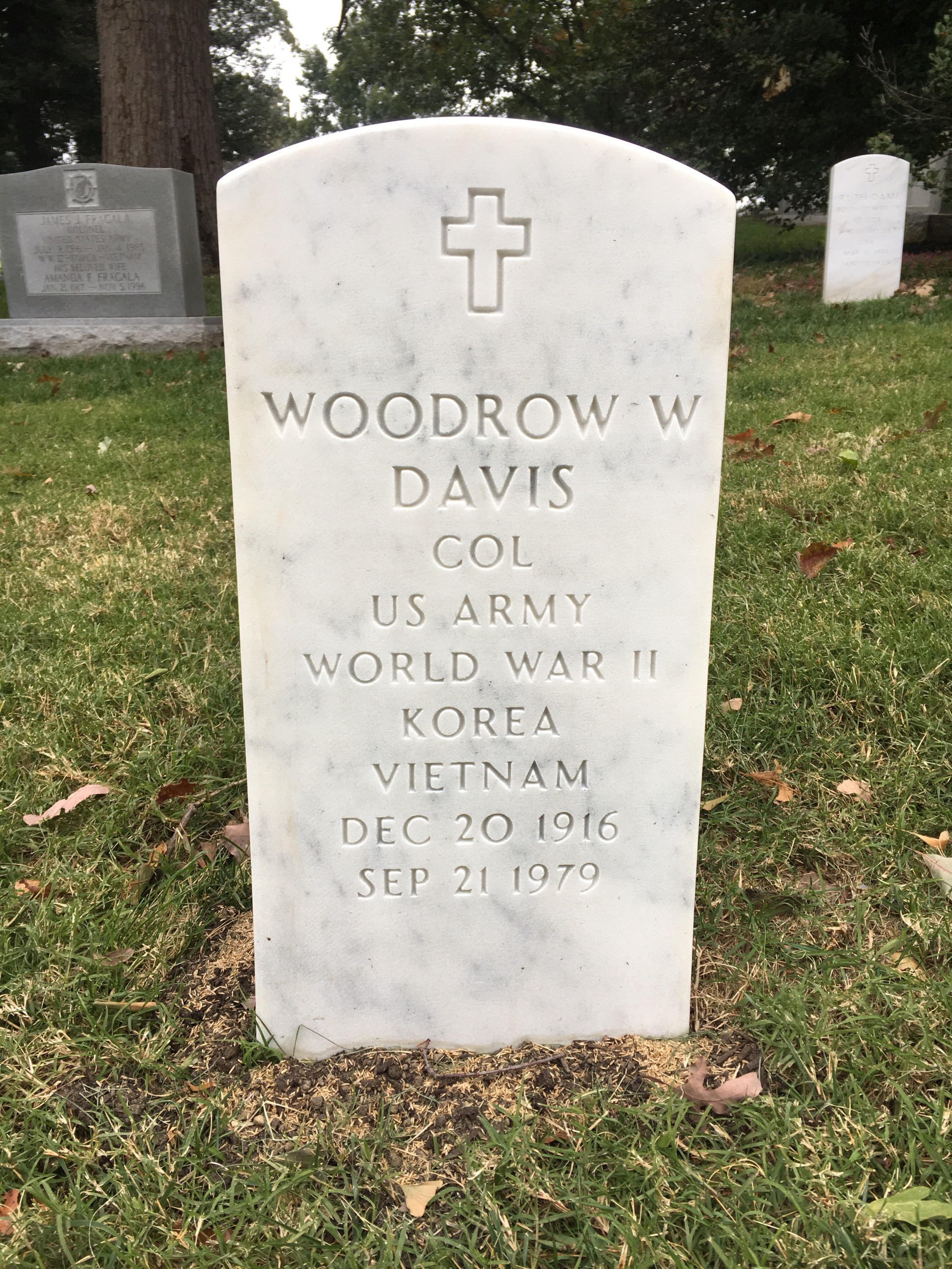 Woodrow W Davis