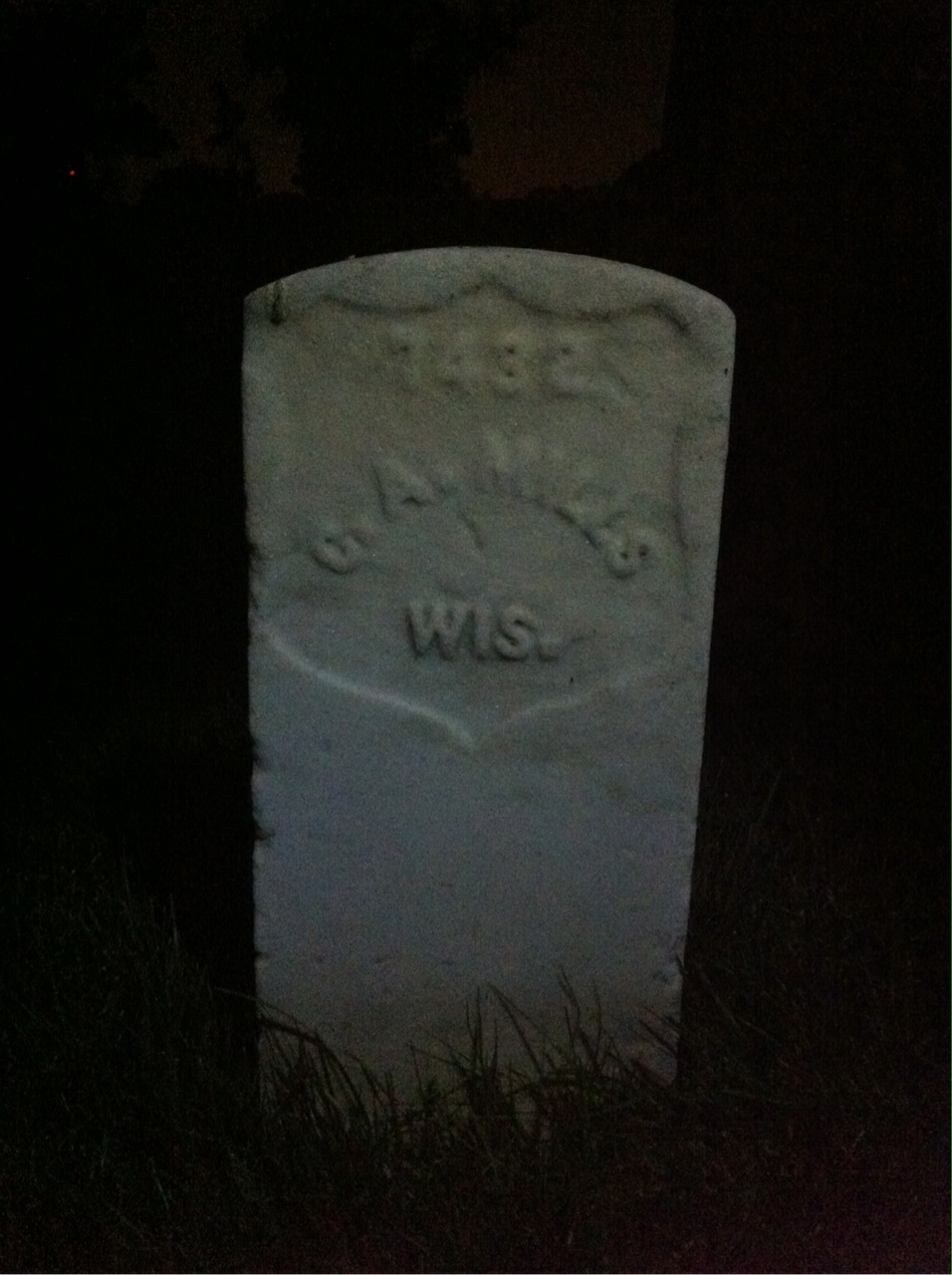 Charles Mills