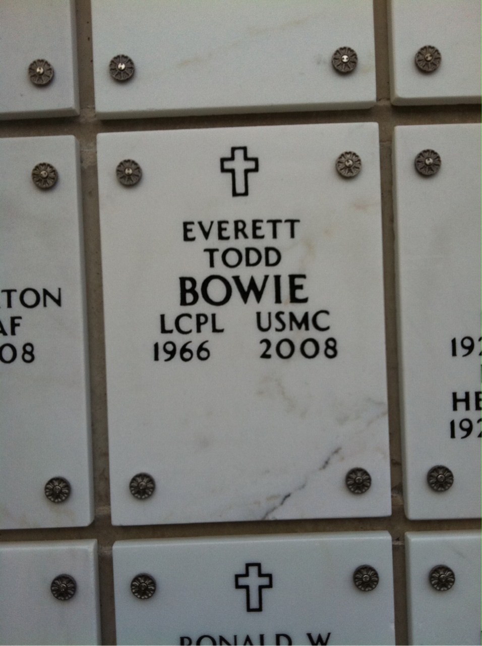 Everett Bowie