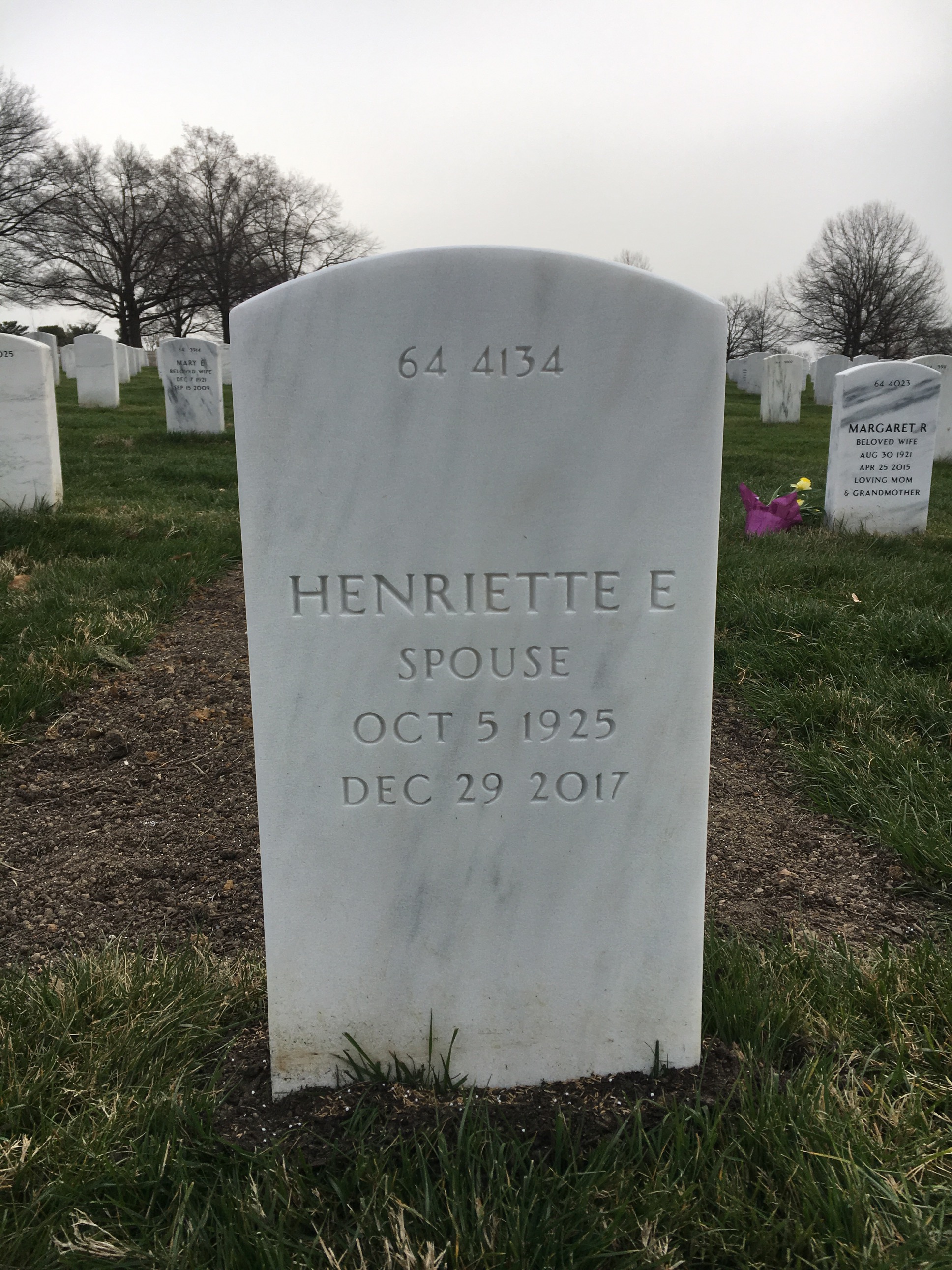 Back of headstone — Hans Bischofs