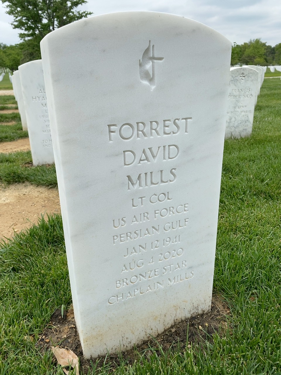 Forrest Mills