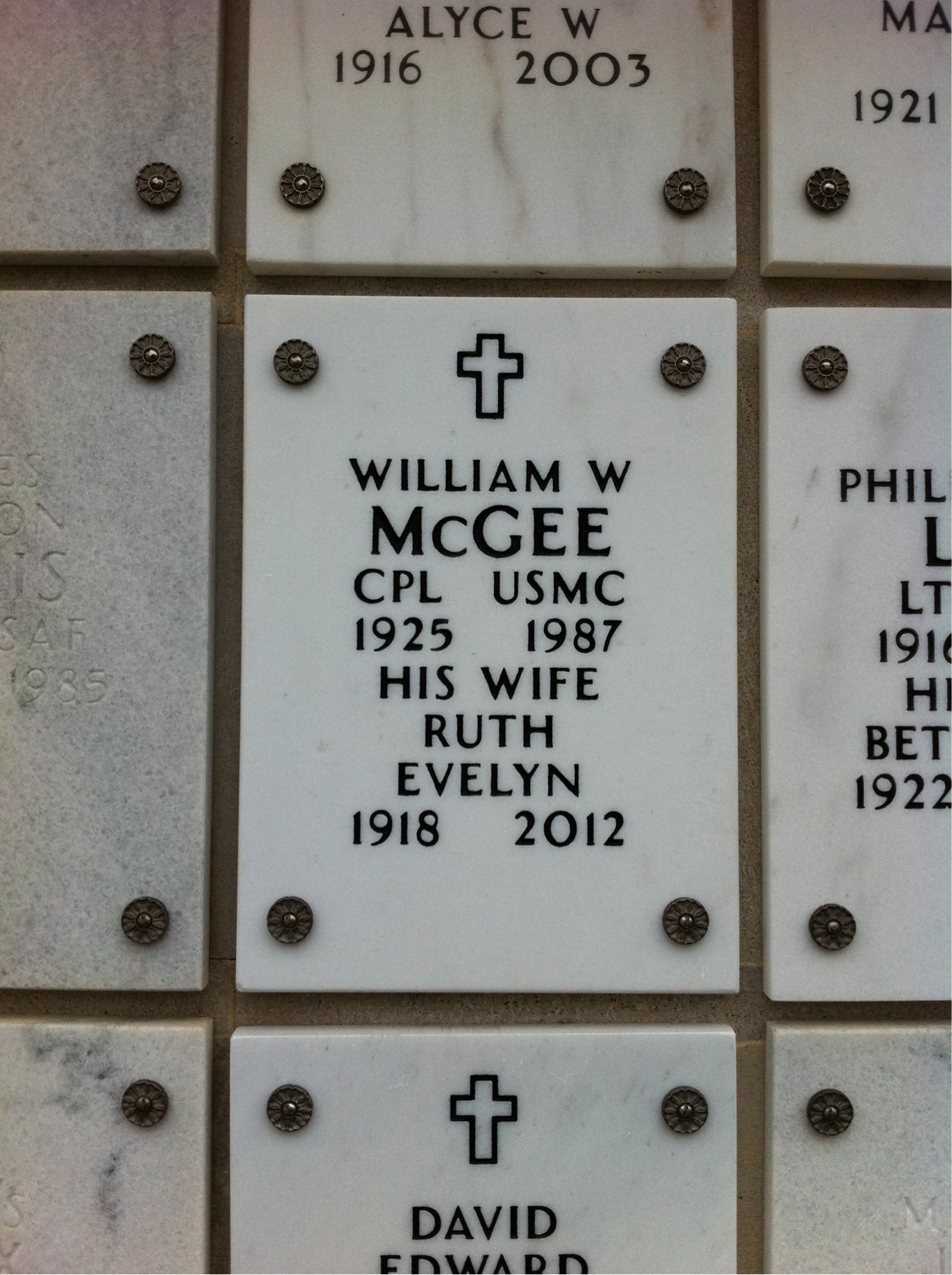 William W Mcgee