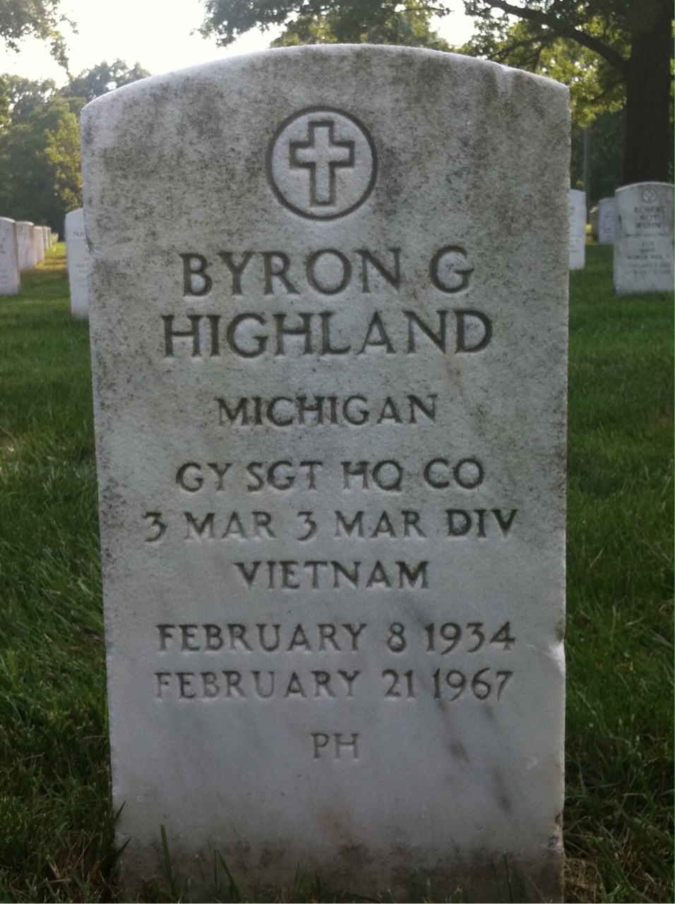Headstone of Byron Grant Highland